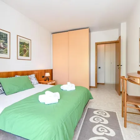 Desenzanoloft Official Partner Marriott Homes & - A Casa Di Attila Daire Desenzano del Garda